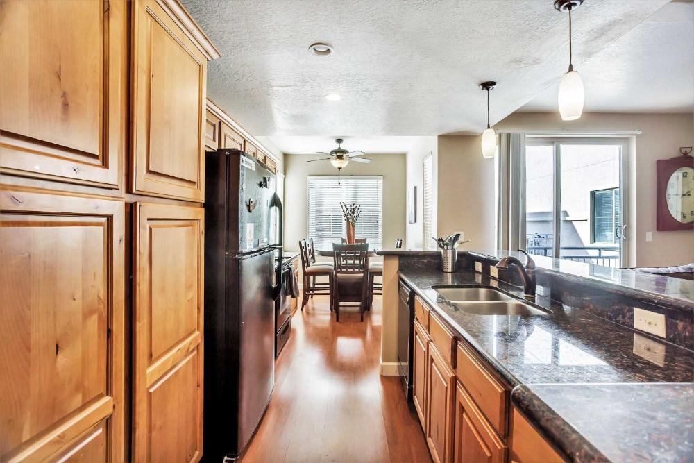Downtown Condo Near the Convention Center
